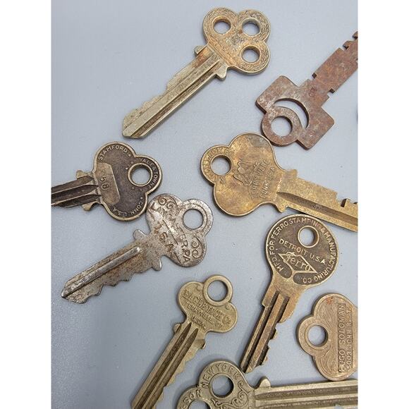 Vintage Lot of 20 Old Keys Hurd, National, Lockwood - Picture 4 of 8